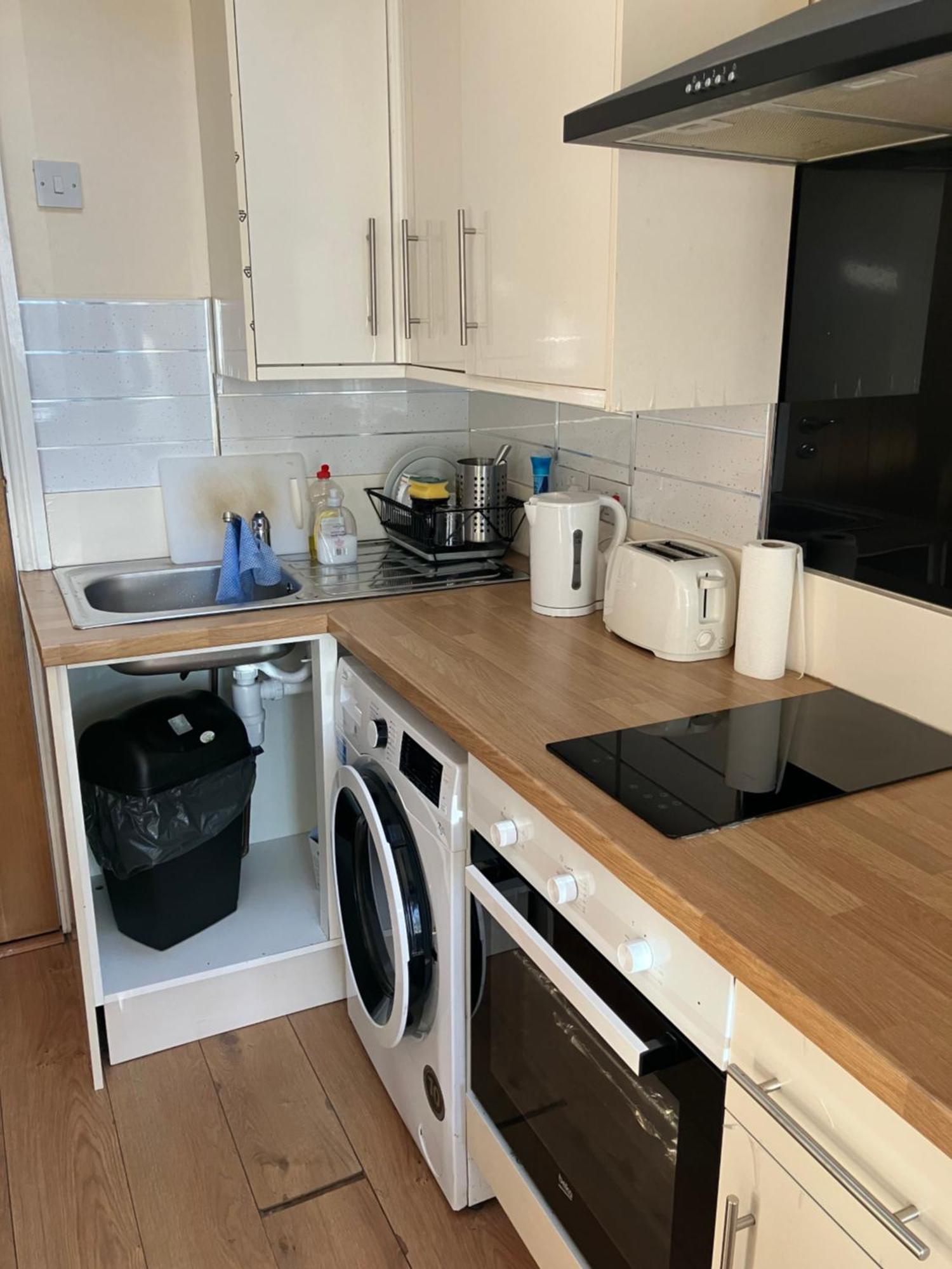 Dream Private Ensuite Apartment In Solihull Close To Birmingham Airport-City Centre And Nec Exterior photo